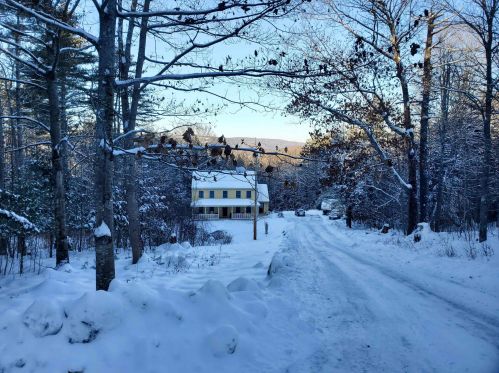 41 Jones Hill Rd, Enfield, NH 03748-3306