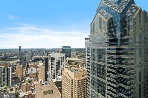 50 16th St, Philadelphia PA  19102-2516 exterior