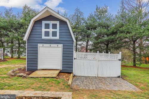 15435 Good Hope Rd, Silver Spring MD 20905-4029 exterior