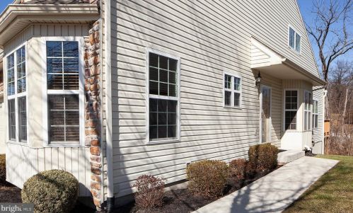 185 Mapleton Dr, Harrisburg, PA 17112-3638