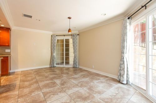 2411 Chevy Chase Dr, Glendale CA  91206-4525 exterior