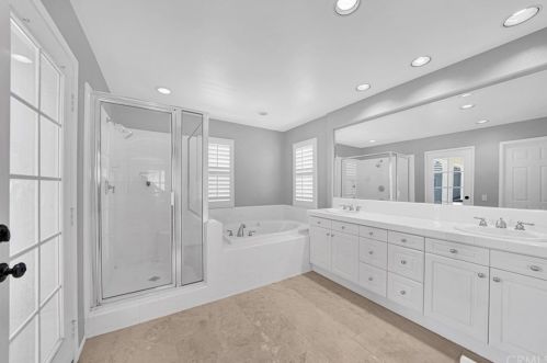 34 Preston, Irvine CA  92618-4047 exterior