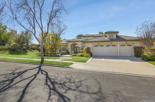 643 Longbranch Rd, Simi Valley, CA 93065-5331