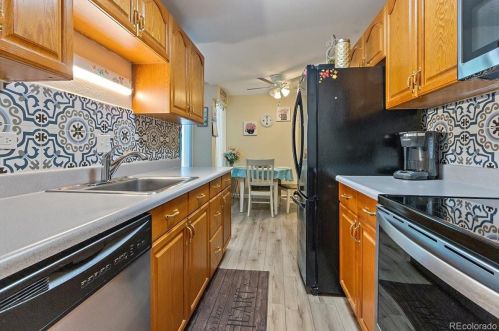 2325 Linden Ct, Denver CO  80222-6419 exterior
