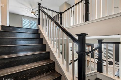 19445 Mi Casa Ct, Riverside CA  92508-6827 exterior