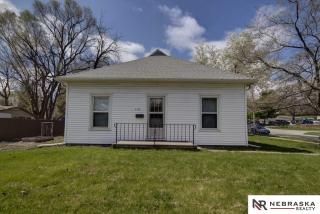 8124 30th St, Omaha, NE 68112-2436