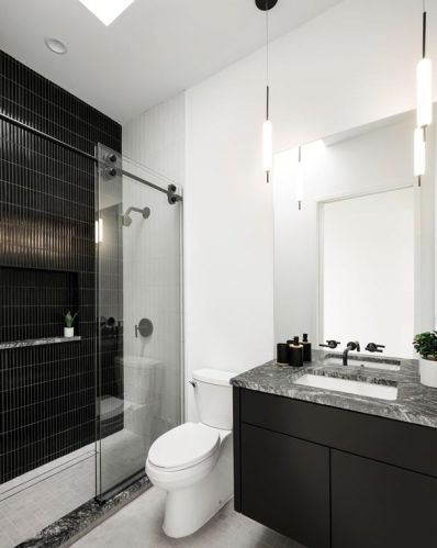 2721 Barton Skwy, Austin TX  78704-4647 exterior