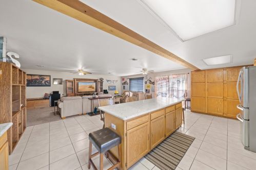 9479 Stirrup St, Riverside CA  92509-4960 exterior