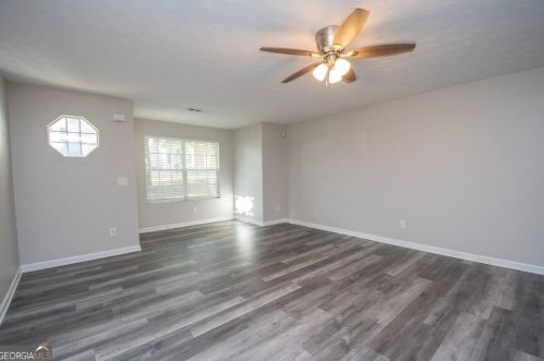 59 Belmont Park Dr, Newnan, GA 30263-1385