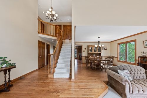 3108 Darwin St, Naperville, IL 60564-4124