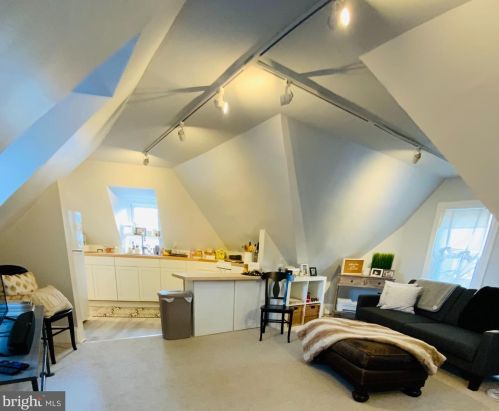 25 Ctr St, Tavistock NJ 08033-1801 exterior