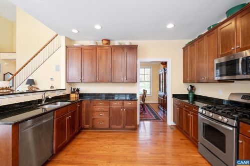 6682 Welbourne Ln, Crozet, VA 22932-3363