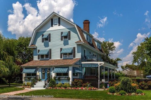 251 Vansant Ave, Island Heights, NJ 08732-7904