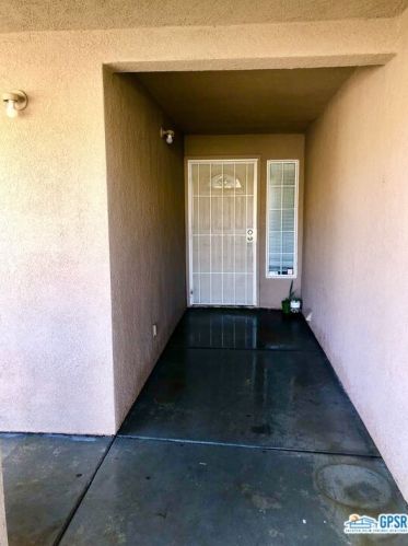 65759 6th St, Desert Hot Springs, CA 92240-3033