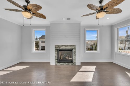 19 Sturgis Rd, Lavallette NJ 08735-2843 exterior