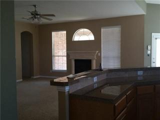 3204 Vista Lake Cir, Midlothian TX  76063-5886 exterior