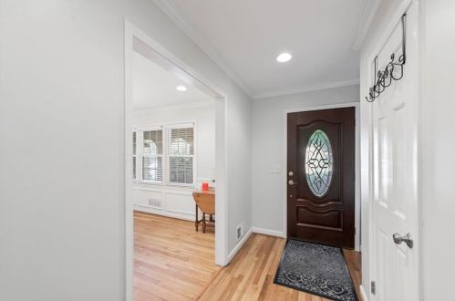 6879 Lockridge Dr, Atlanta GA  30360-1514 exterior