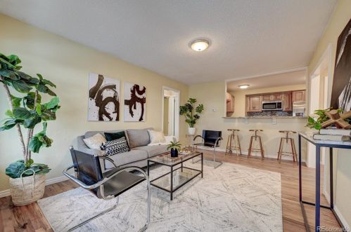 4761 Vallejo St, Denver, CO 80211-1264