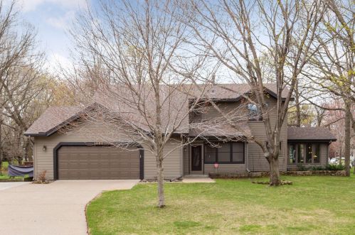 1922 128th Ave, Minneapolis, MN 55448-7004