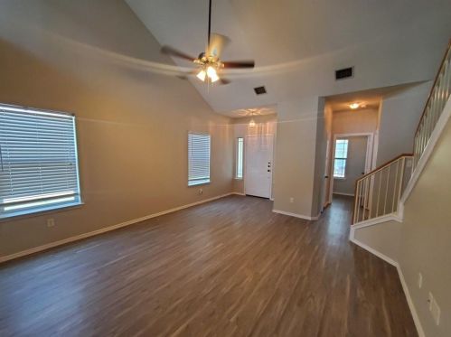 239 Strawn, Uhland TX  78640-4318 exterior