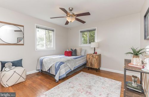 916 Robin Rd, Silver Spring MD 20901-1871 exterior