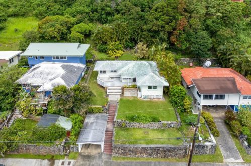 2334 Jasmine St, Honolulu, HI 96816-3110