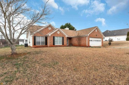 4540 Summerset Dr, Gainesville, GA 30507-8109