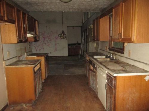 2545 Glendale Dr, Conyers, GA 30013-1412