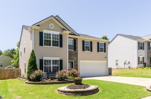 521 Kensington Park Dr, Holly Springs, GA 30114-8826