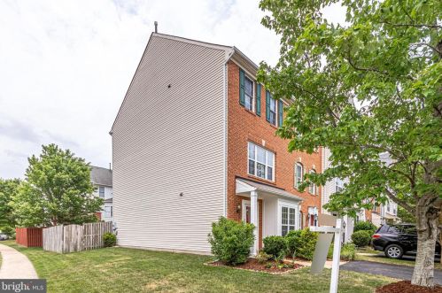 13600 Rumsey Ct, Bristow, VA 20136-5744
