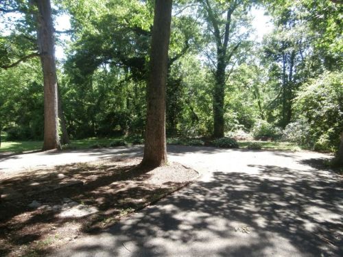 1604 Holly Pike, Carlisle PA  17015-7512 exterior