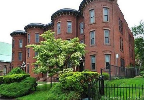 134 Main St, Hartford, CT 06111-1311