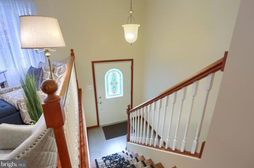 6115 Parson Dr, Harrisburg, PA 17111-3851