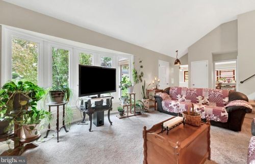 2431 Beeler Ave, York, PA 17408-4532