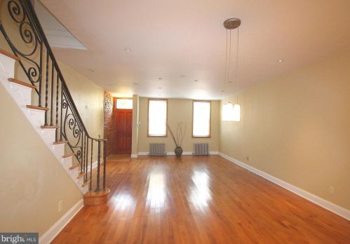 1229 13th St, Philadelphia PA  19147-4502 exterior