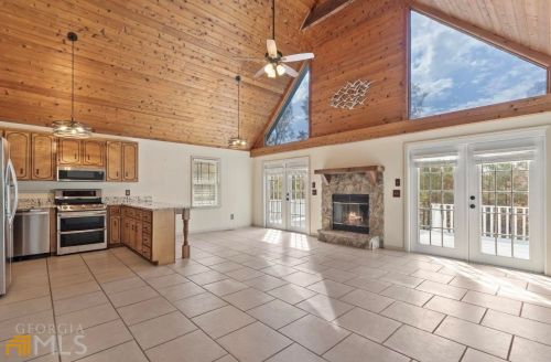 1271 Pullman Ln, Reynolds Plantation, GA 30642-2637