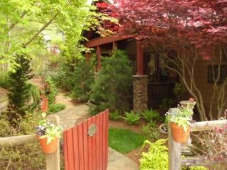 216 Oak Morris Rdg, Big Canoe, GA 30143-2632