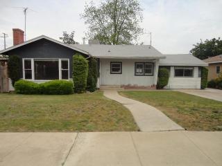 1138 Church Ave, Navelencia, CA 93654-3704