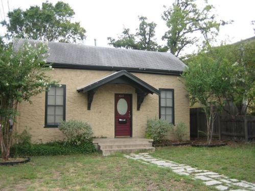 617 37th St, Austin, TX 78705-1220