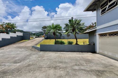 45423 Kaneohe Bay Dr, Kaneohe, HI 96744