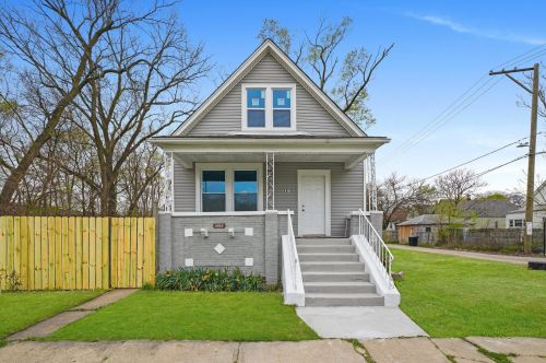 5818 Honore St, Chicago, IL 60636-1624