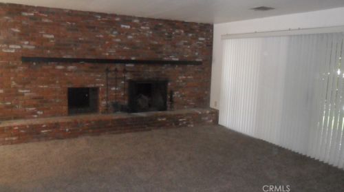 3686 Farnham Pl, Riverside, CA 92503-4210