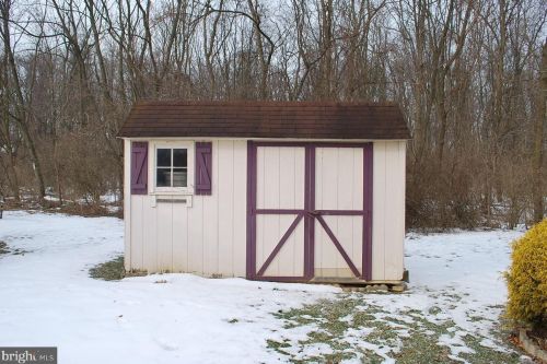 38 Hathaway Dr, Carlisle PA 17015-8892 exterior