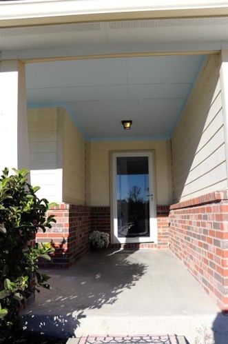 2002 Briar Grove Dr, Conroe TX  77301-2231 exterior