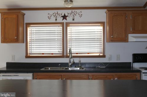 120 Dewey Dr, Maysville WV  26833 exterior