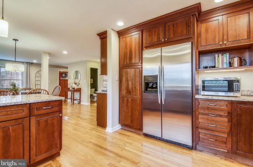 36 Whittier Pkwy, Severna Park MD 21146-3051 exterior