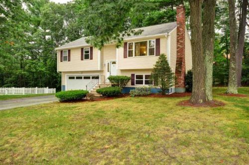 27 Hazel Ave, Nashua, NH 03062-1448