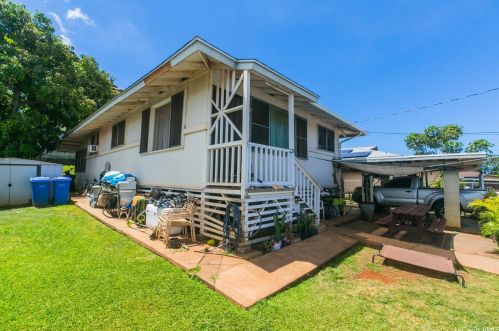 87-245 Okohola St, Nanakuli, HI 96792