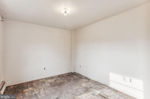 211 Ednor Rd, Silver Spring MD 20905-5134 exterior