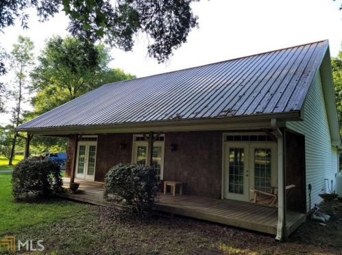 353 Morris Rd, Silver Creek, GA 30173-3257